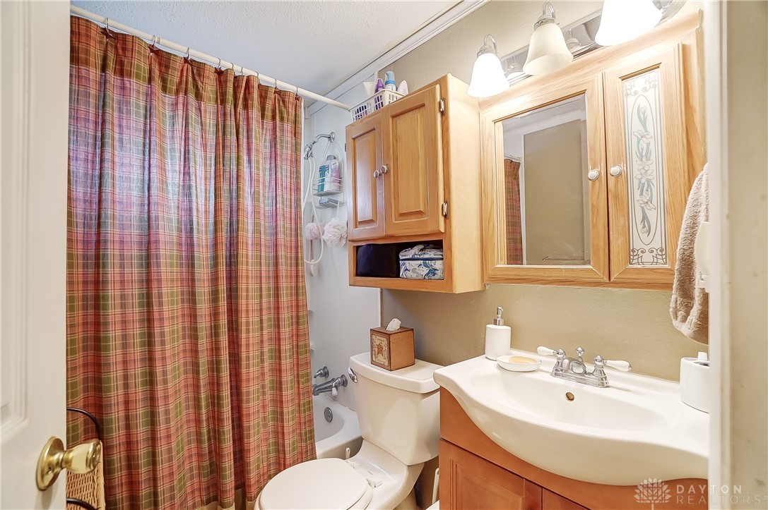 3557 Tait Road Kettering, OH 45439 - Photo 18 of 31 Gallery Image 18