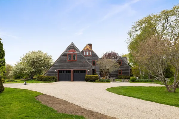 $1,750,000 | 23 High Meadow Road, Little Compton, RI 02837