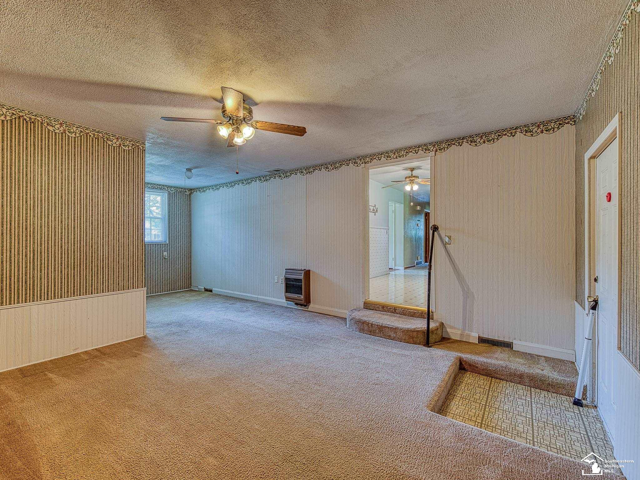 1302 Smith Temperance, MI 48182 - Photo 17 of 24 50116768-17.JPG