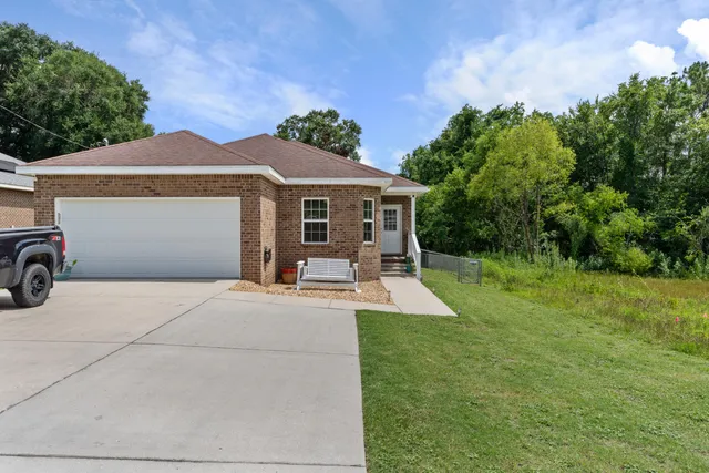 $270,000 | 2920 Patch Avenue, Crestview, FL 32539