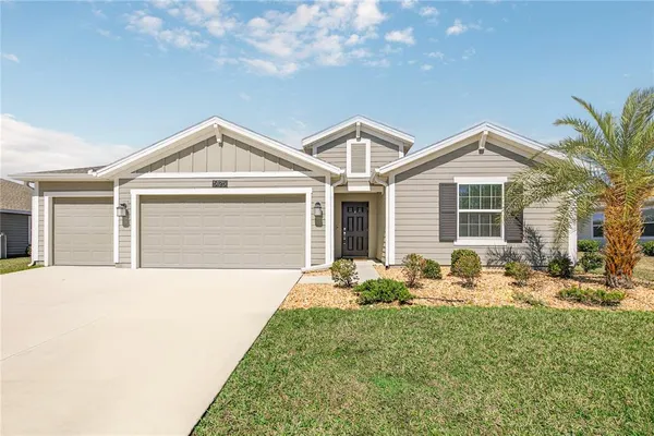 $495,000 | 5125 Fluorite Dr Mount, Mount Dora, FL 32757