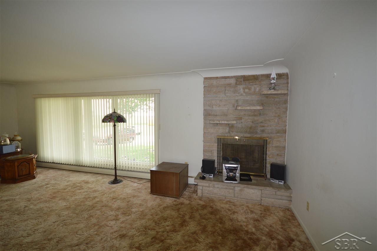 6235 Hack Road Saginaw, MI 48601 - Photo 7 of 22 31250313-6.JPG