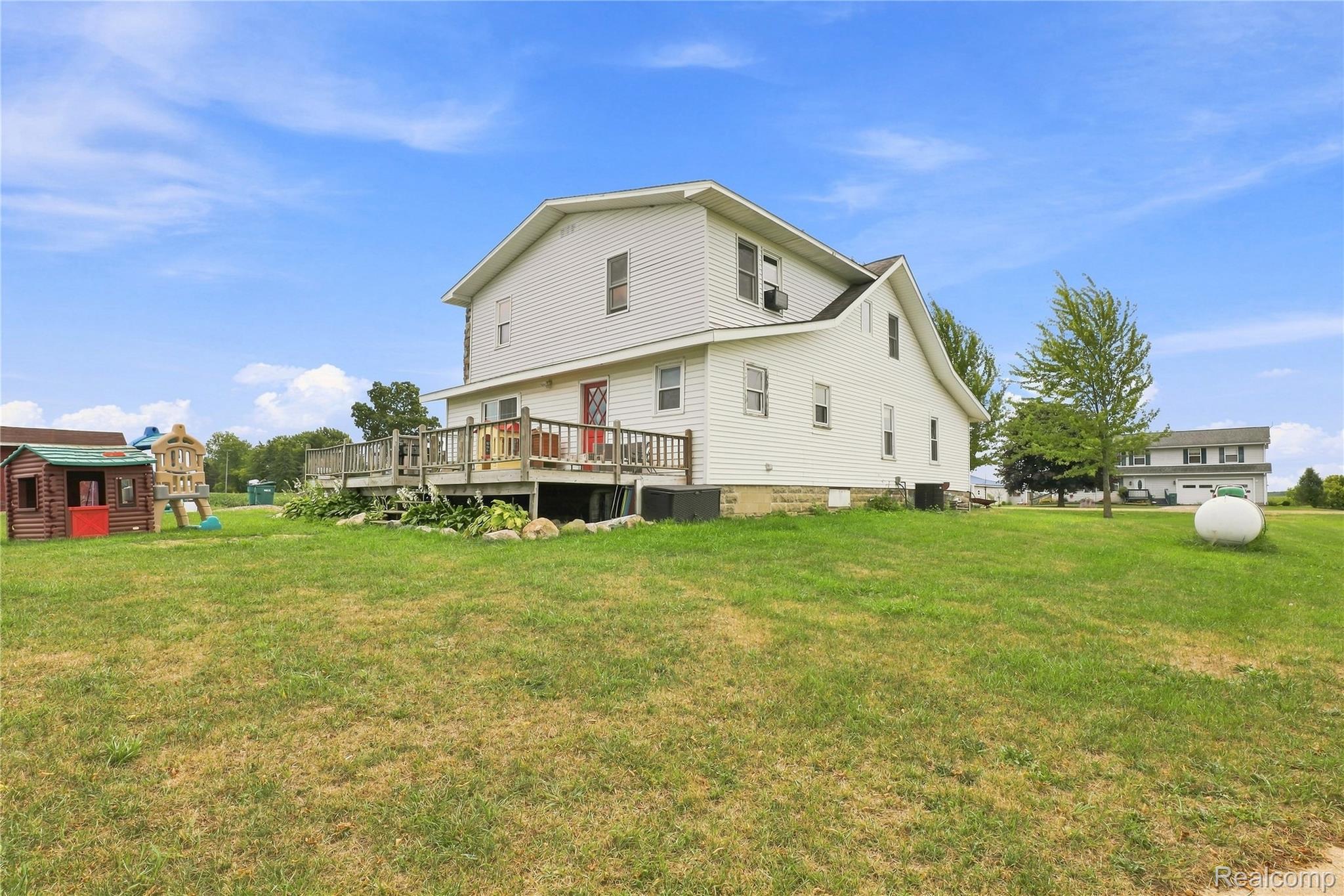8647 Middleton Road Lennon, MI 48449 - Photo 32 of 52 IMG_8421.jpeg