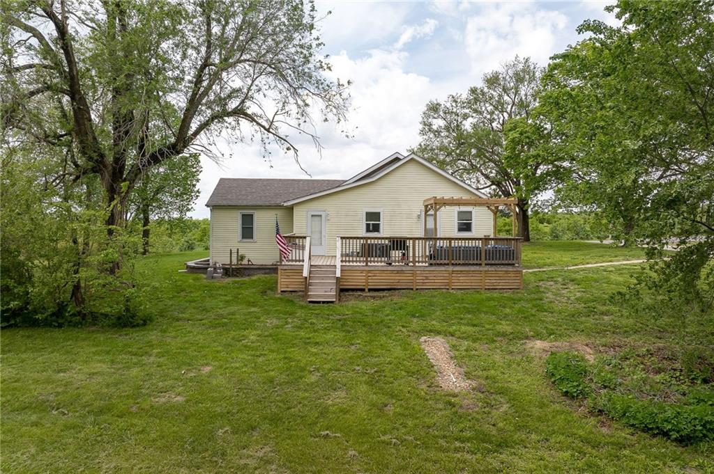 11787 State Route Savannah, MO 64485 - Photo 2 of 37