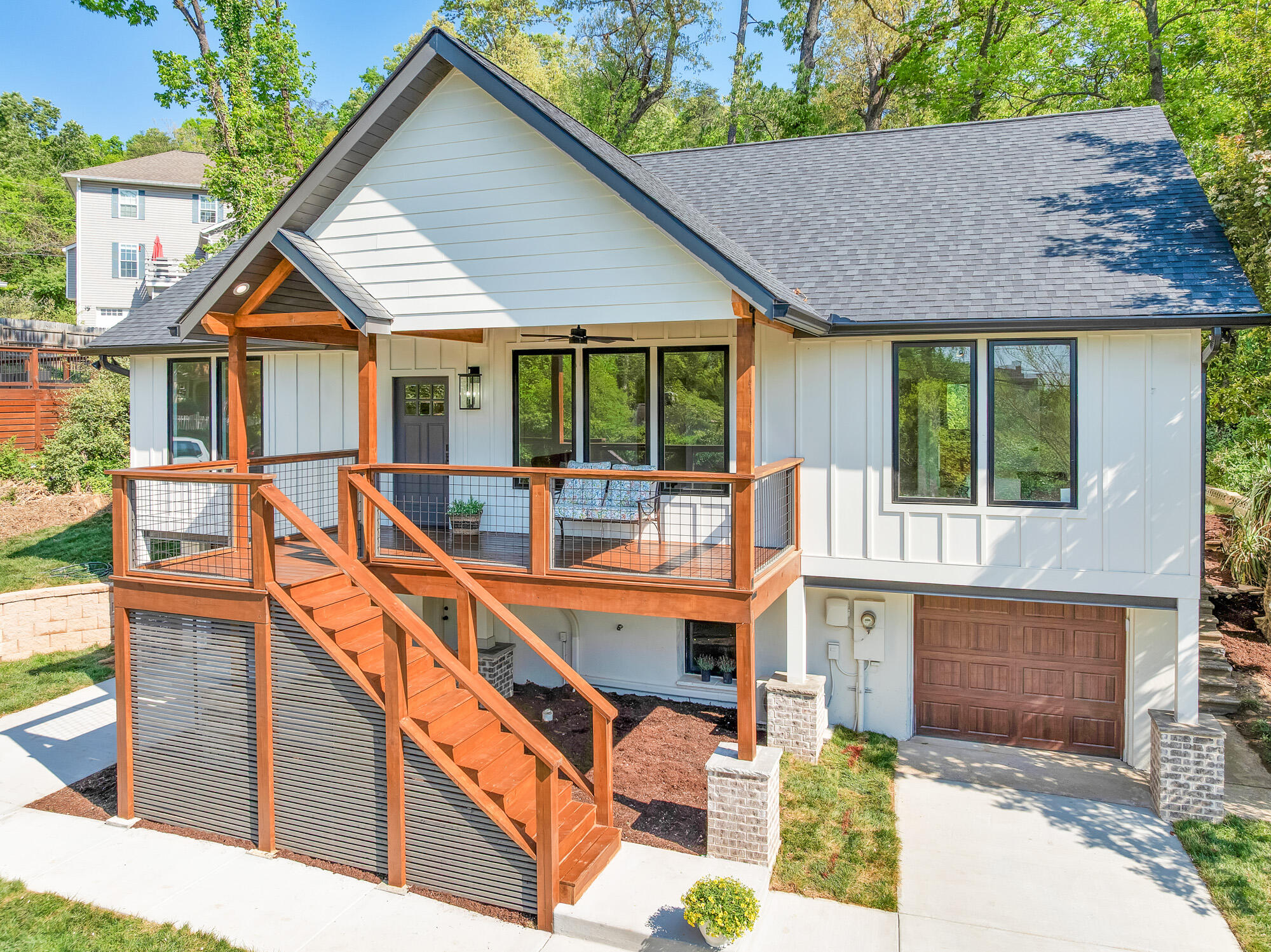 319 Pine Ridge Road Chattanooga, TN 37405 - Photo 3 of 61 319-Pine-Ridge-Rd-MLS-Photos-12