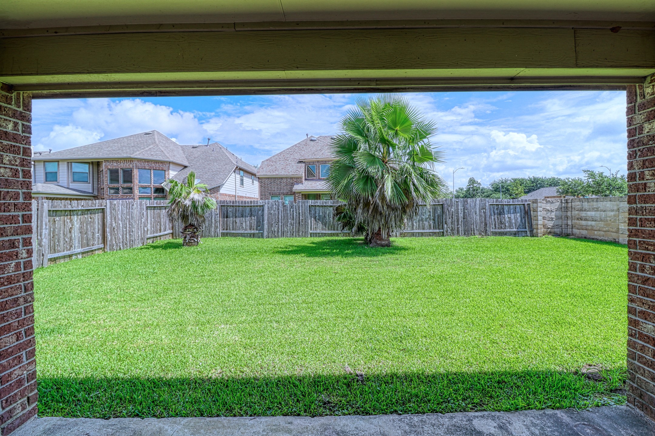 2735 Diamond Vista Lane Rosharon, TX 77583 - Photo 3 of 34