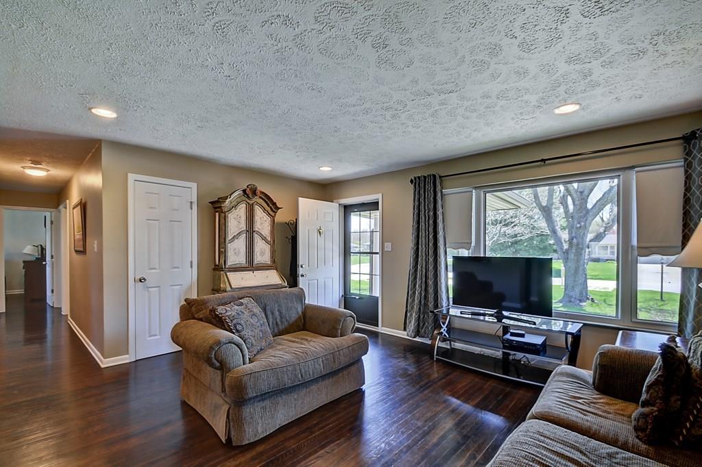 222 East Stop 13 Road Indianapolis, IN 46227 - Photo 8 of 26 Gallery Image 8