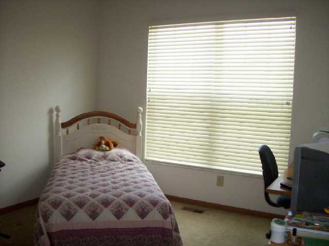 1017 Sun Ridge Street Lancaster, OH 43130 - Photo 4 of 10