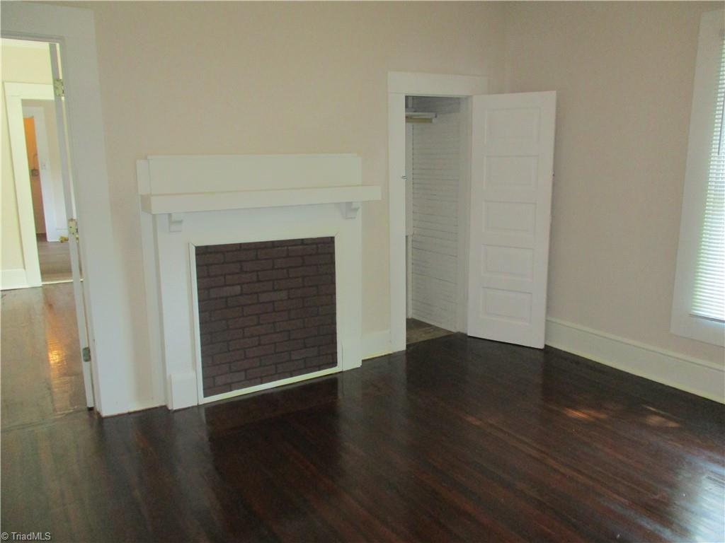 1111 Adams Street High Point, NC 27262 - Photo 4 of 21 View of LR from front door