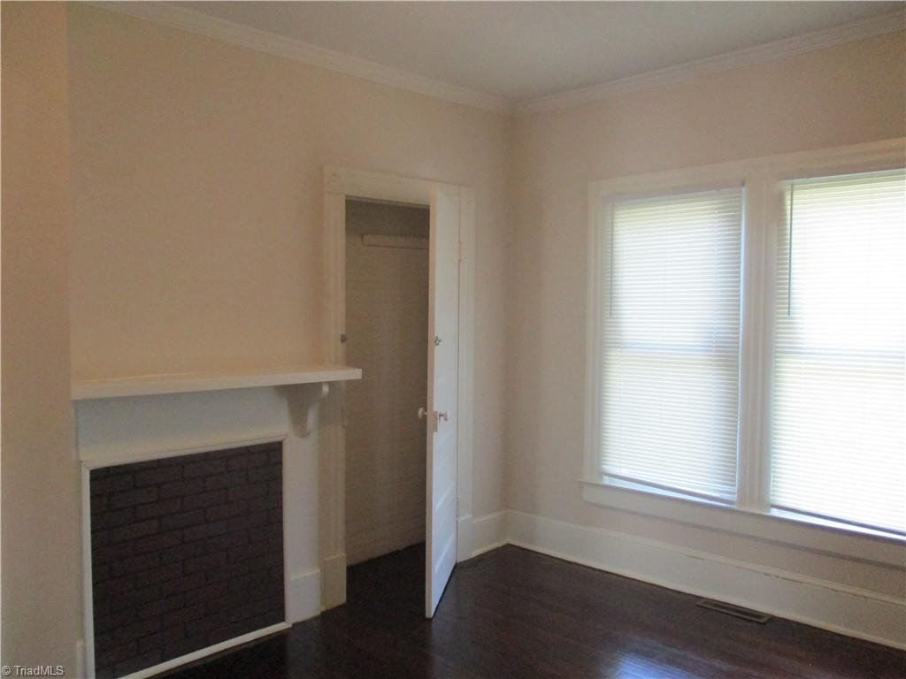 1111 Adams Street High Point, NC 27262 - Photo 5 of 21 Another view of LR