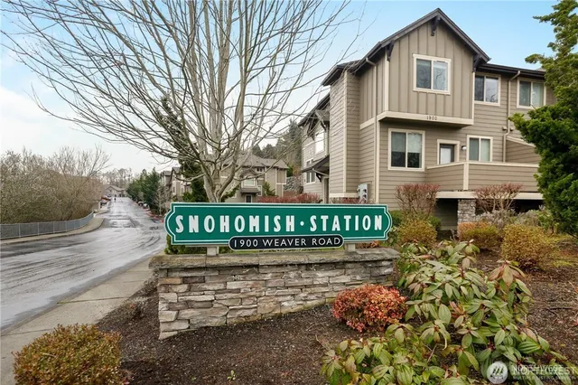$449,000 | 1900 Weaver Road, Unit F102, Snohomish, WA 98290