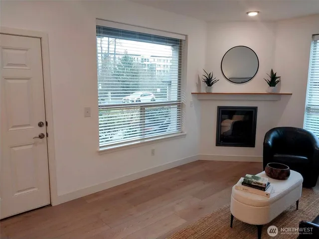 $449,000 | 1900 Weaver Road, Unit F102, Snohomish, WA 98290