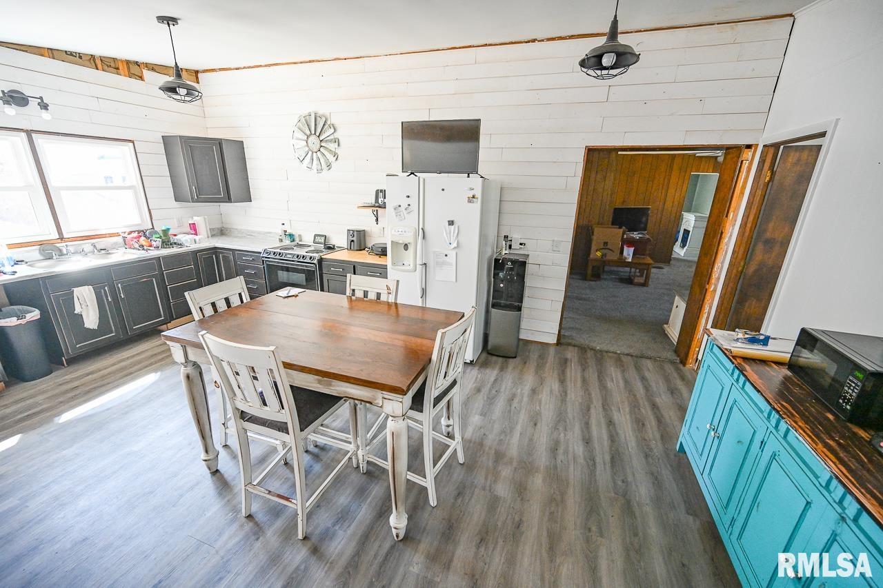 2552 East 543rd Lane Ursa, IL 62376 - Photo 15 of 41