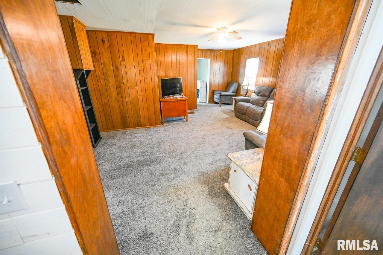 2552 East 543rd Lane Ursa, IL 62376 - Photo 21 of 41