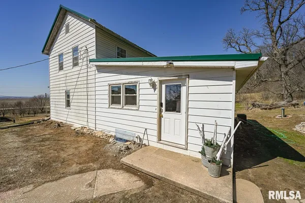 $245,000 | 2552 East 543rd Lane, Ursa, IL 62376
