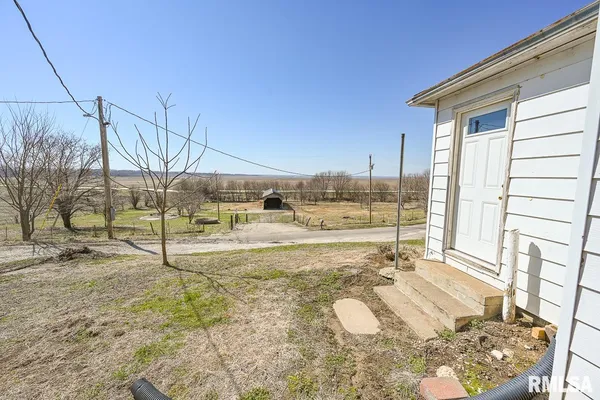 $245,000 | 2552 East 543rd Lane, Ursa, IL 62376