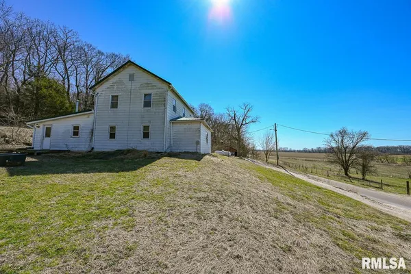 $245,000 | 2552 East 543rd Lane, Ursa, IL 62376