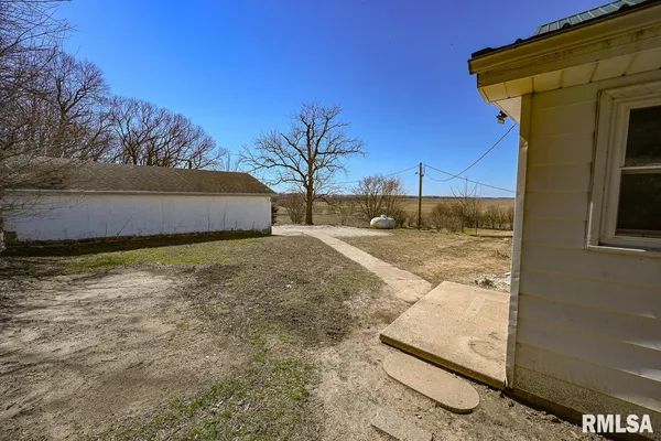 $245,000 | 2552 East 543rd Lane, Ursa, IL 62376