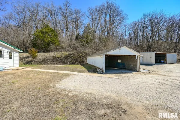 $245,000 | 2552 East 543rd Lane, Ursa, IL 62376