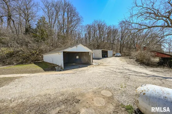 $245,000 | 2552 East 543rd Lane, Ursa, IL 62376
