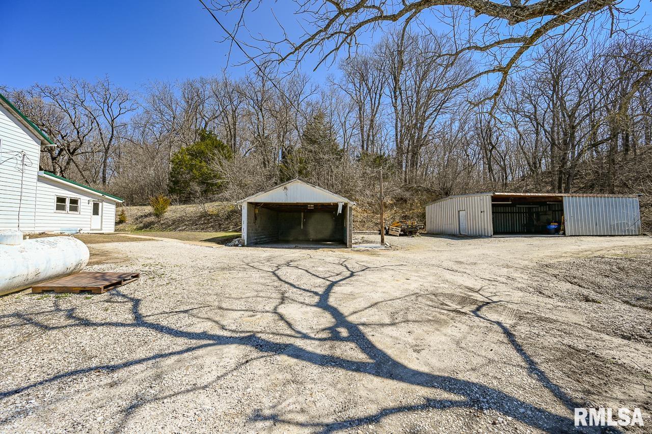 2552 East 543rd Lane Ursa, IL 62376 - Photo 7 of 41