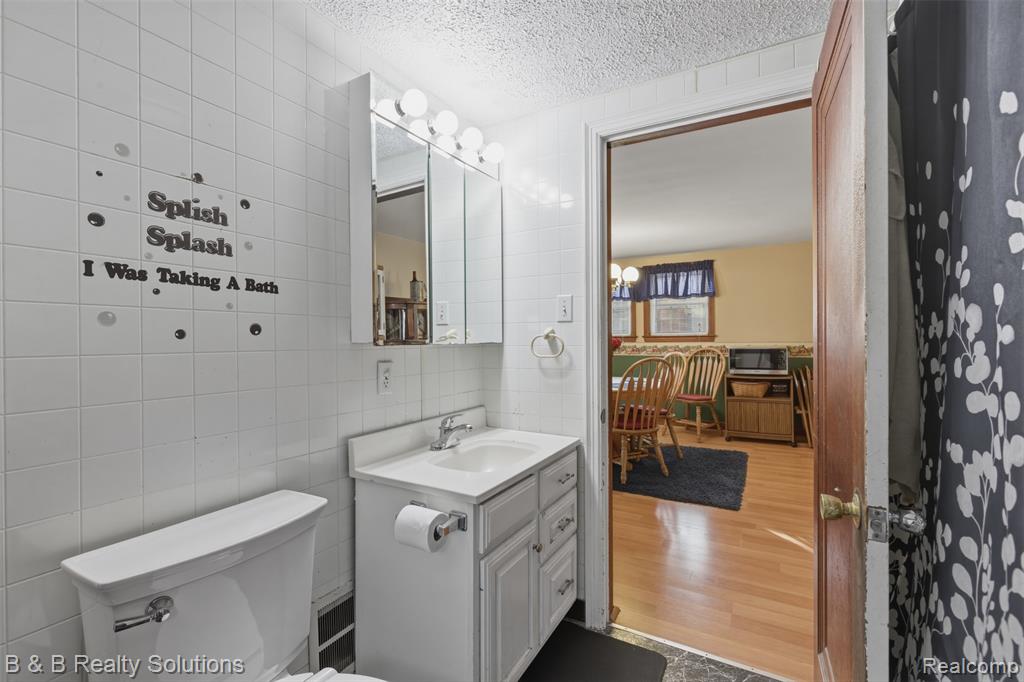 23644 East Main Street Armada, MI 48005 - Photo 17 of 50