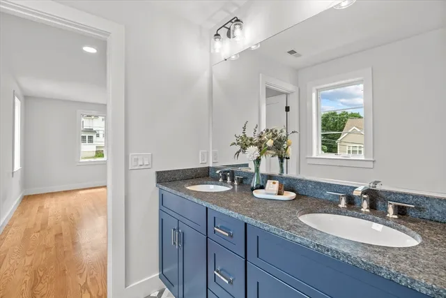 $2,555,000 | 7 Avery Street, Needham, MA 02494