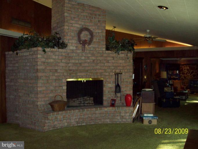 155 Coldspring Road Fayetteville, PA 17222 - Photo 3 of 13 Living Room