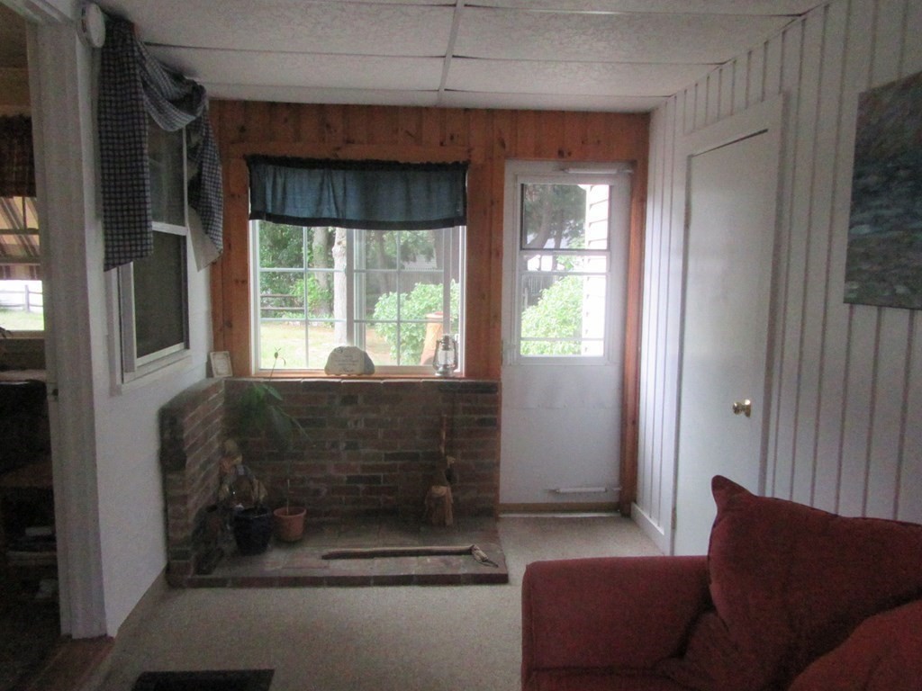 92 Maebeth Street Springfield, MA 01119 - Photo 16 of 21 a living room with furniture and a window