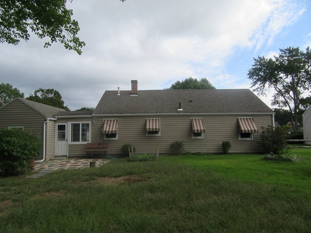 92 Maebeth Street Springfield, MA 01119 - Photo 5 of 21 front view of house with a yard