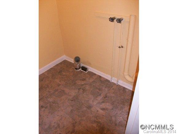 59 Ridge Road Asheville, NC 28803 - Photo 12 of 24 Gallery Image 12