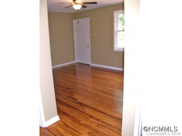 59 Ridge Road Asheville, NC 28803 - Photo 5 of 24 Gallery Image 5