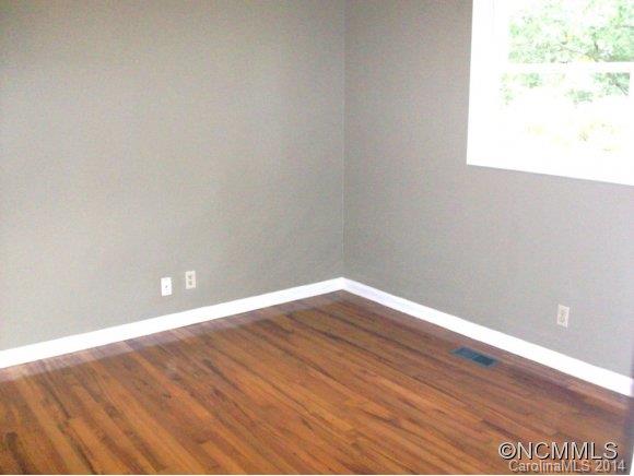 59 Ridge Road Asheville, NC 28803 - Photo 9 of 24 Gallery Image 9