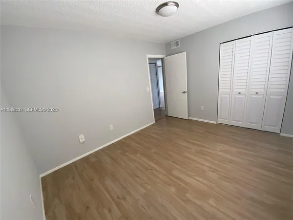 $2,200 | 7785 Southwest 86th Street, Unit E413, Miami, FL 33143