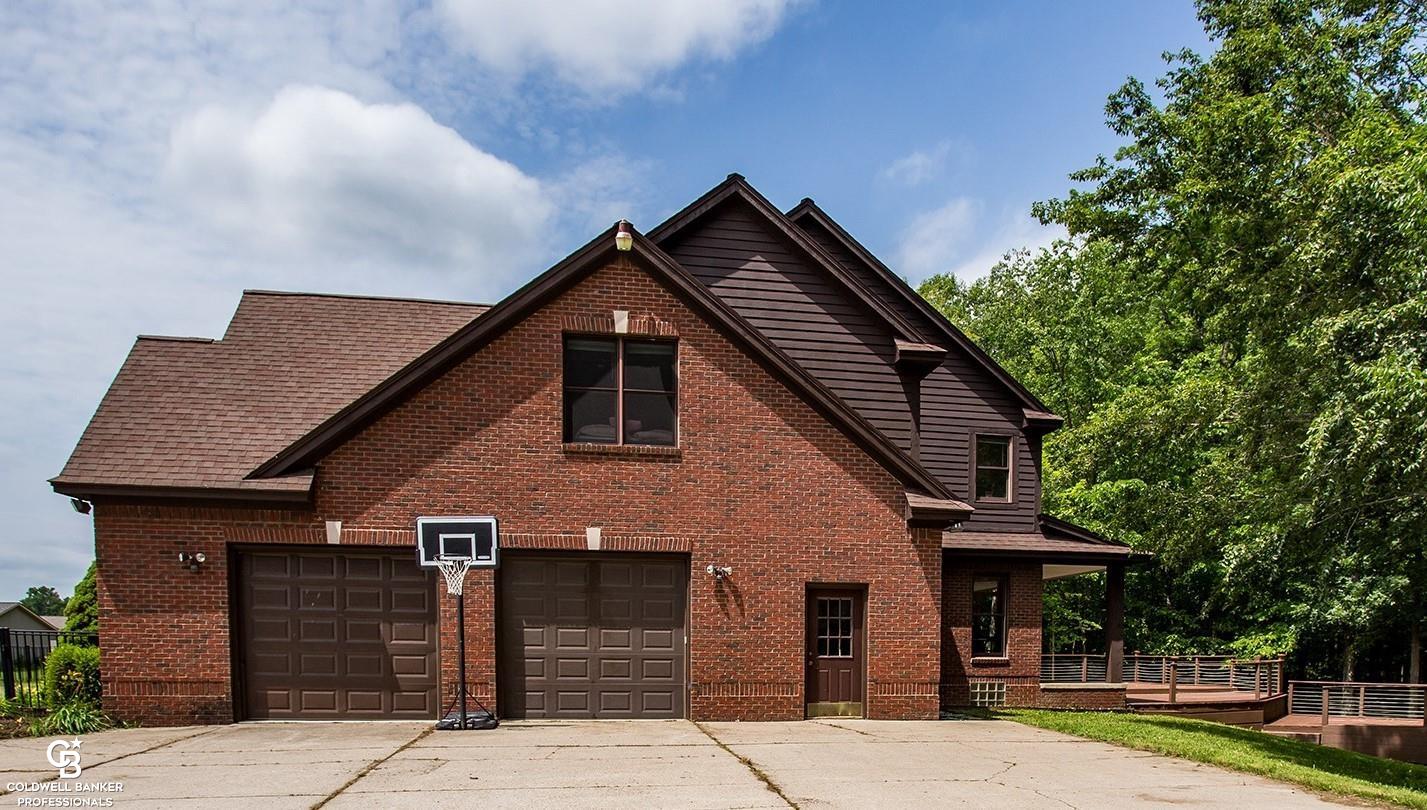 9156 Division Road Columbus, MI 48063 - Photo 11 of 61 Gallery Image 11