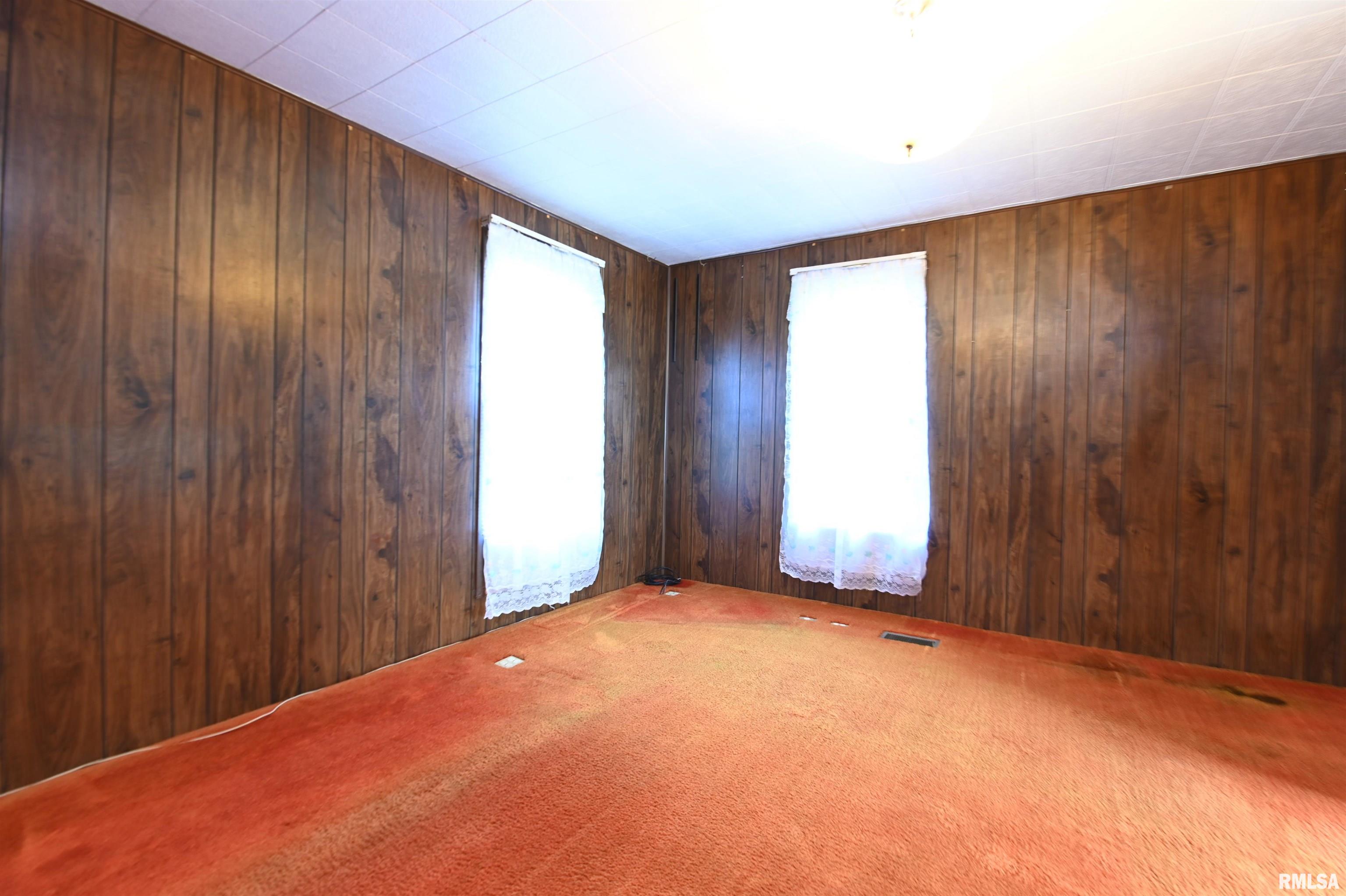 620 North Cramer Road Elmwood, IL 61529 - Photo 13 of 32