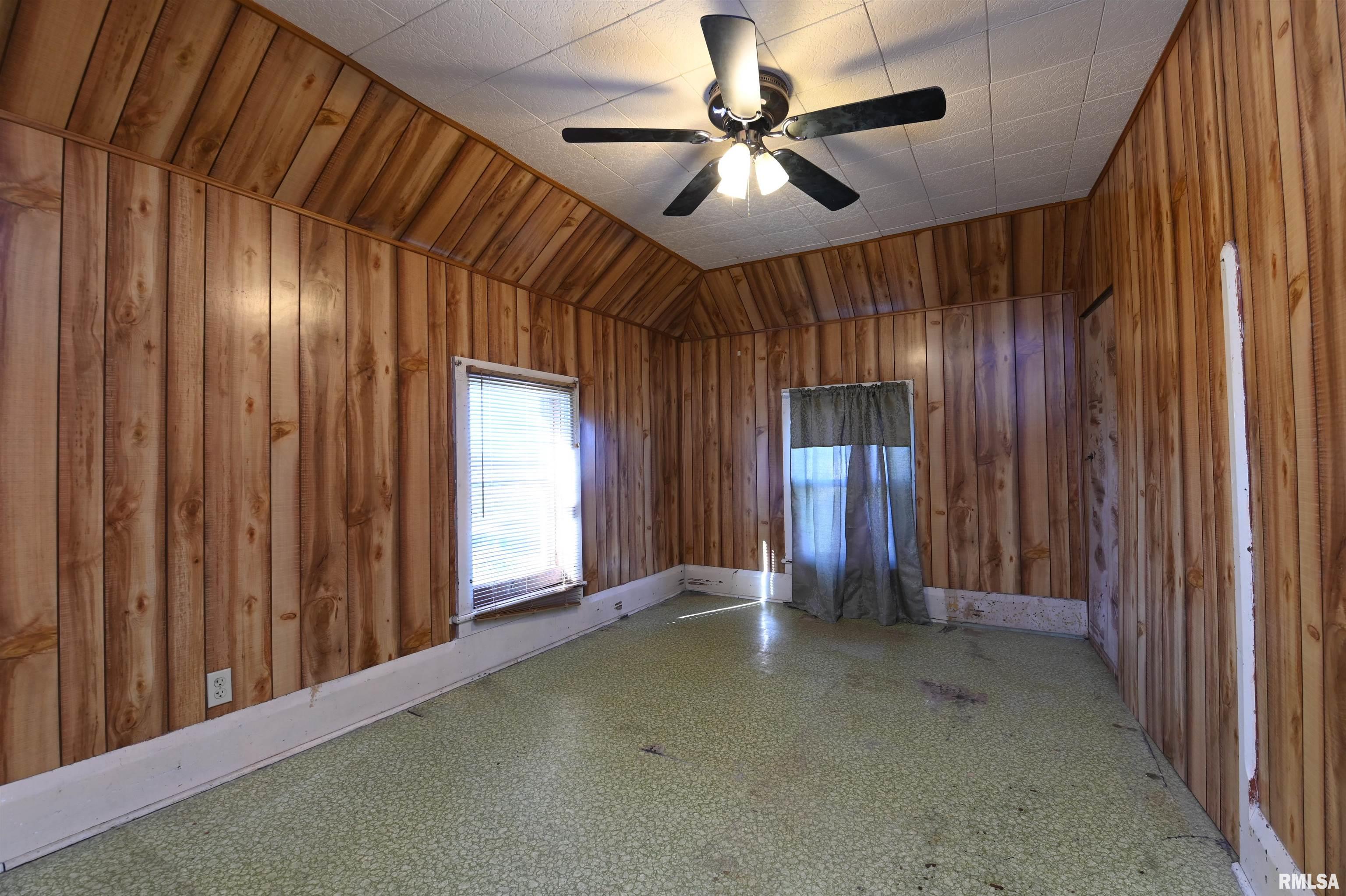 620 North Cramer Road Elmwood, IL 61529 - Photo 24 of 32