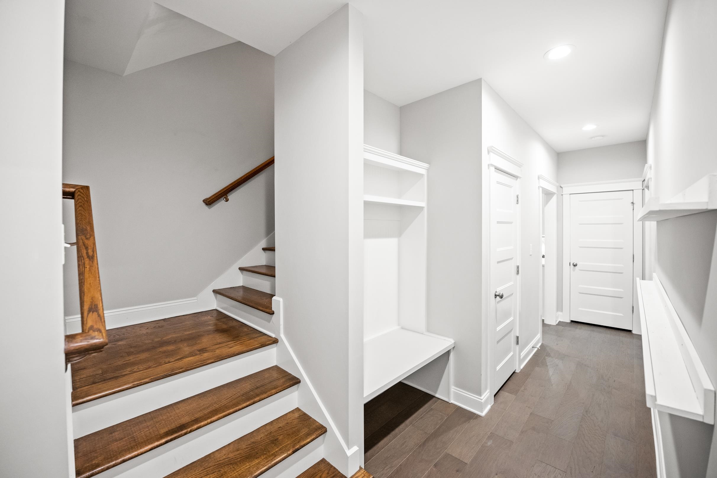 335 Garrison Boulevard Fairhope, AL 36532 - Photo 38 of 53 Mud Room