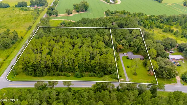 $249,900 | 3721 Highway 77, Graceville, FL 32440