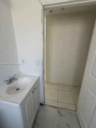 $2,600 | 708 Southwest 9th Street, Unit 708, Dania Beach, FL 33004