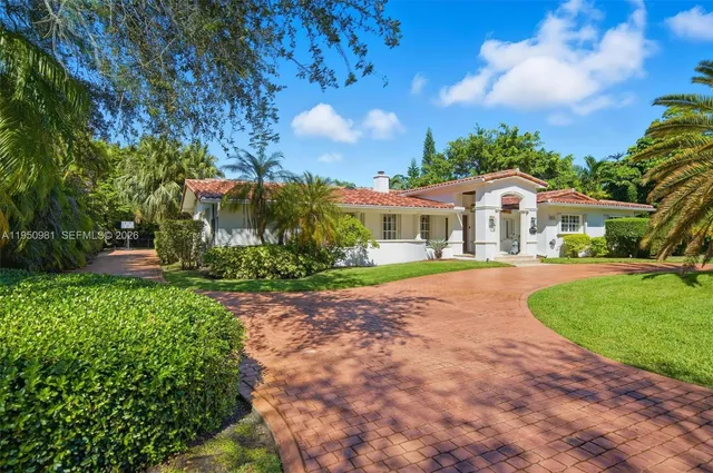 $3,600,000 | 6801 Southwest 126th Terrace, Pinecrest, FL 33156
