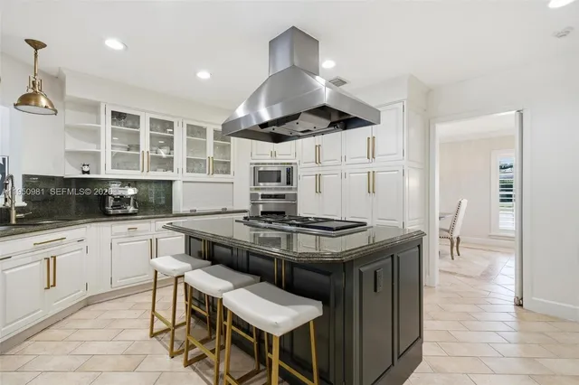 $3,600,000 | 6801 Southwest 126th Terrace, Pinecrest, FL 33156