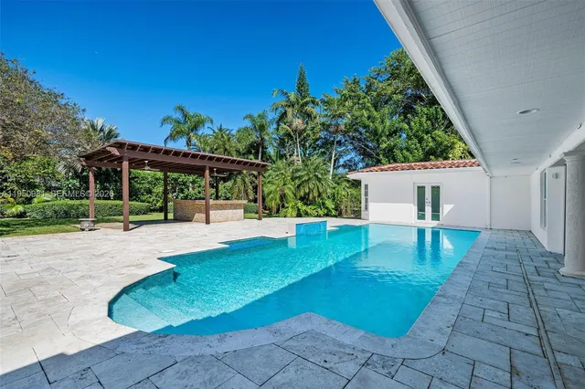 $3,600,000 | 6801 Southwest 126th Terrace, Pinecrest, FL 33156