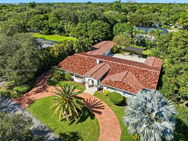 $3,600,000 | 6801 Southwest 126th Terrace, Pinecrest, FL 33156