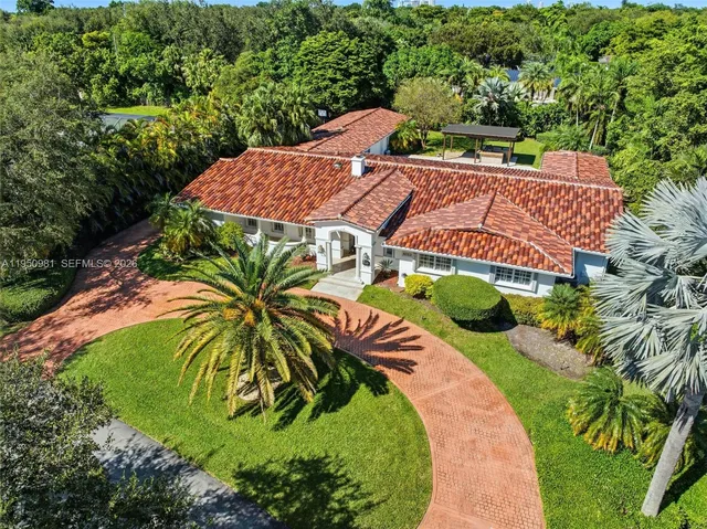 $3,600,000 | 6801 Southwest 126th Terrace, Pinecrest, FL 33156