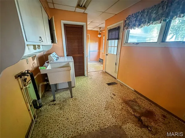 $28,000 | 441 South Pine Street, Irving, IL 62051