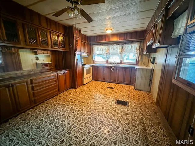 $28,000 | 441 South Pine Street, Irving, IL 62051