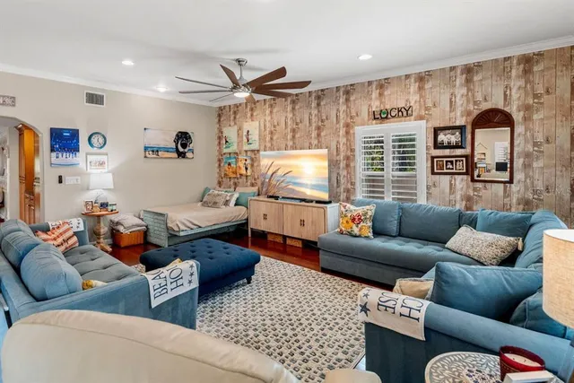 $782,000 | 1205 Royal Oak Drive South, Dunedin, FL 34698