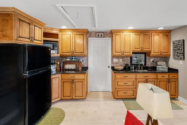 $782,000 | 1205 Royal Oak Drive South, Dunedin, FL 34698