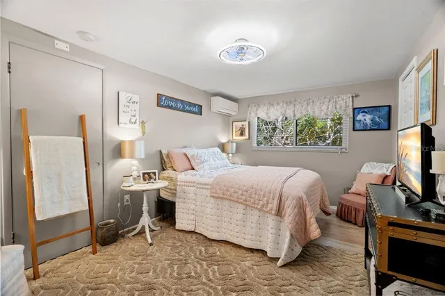 $782,000 | 1205 Royal Oak Drive South, Dunedin, FL 34698